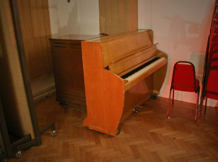 Leslies&Piano