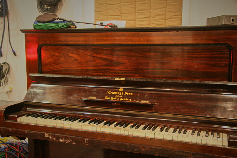 Tack Piano-1